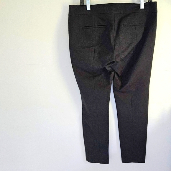 Ann Taylor black ankle pants - Picture 2 of 3